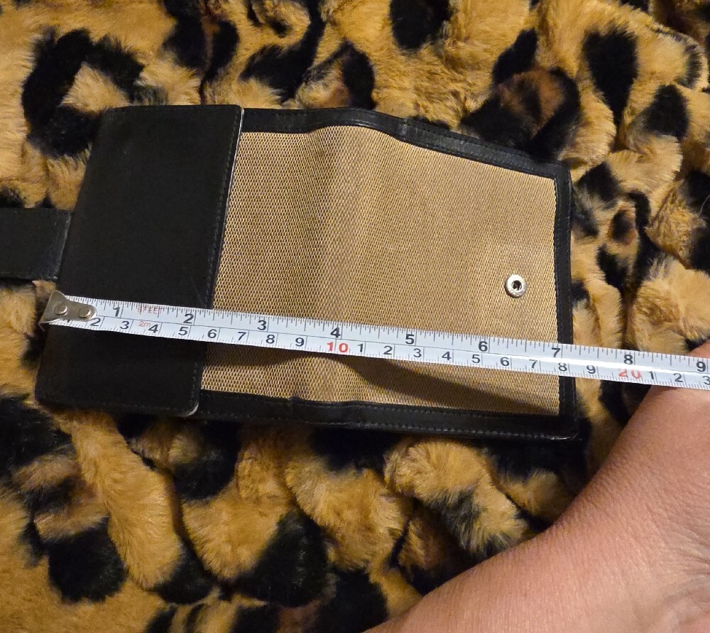 Gucci Beige Canvas with Black Leather Trim Card Holder - Picture 12 of 12